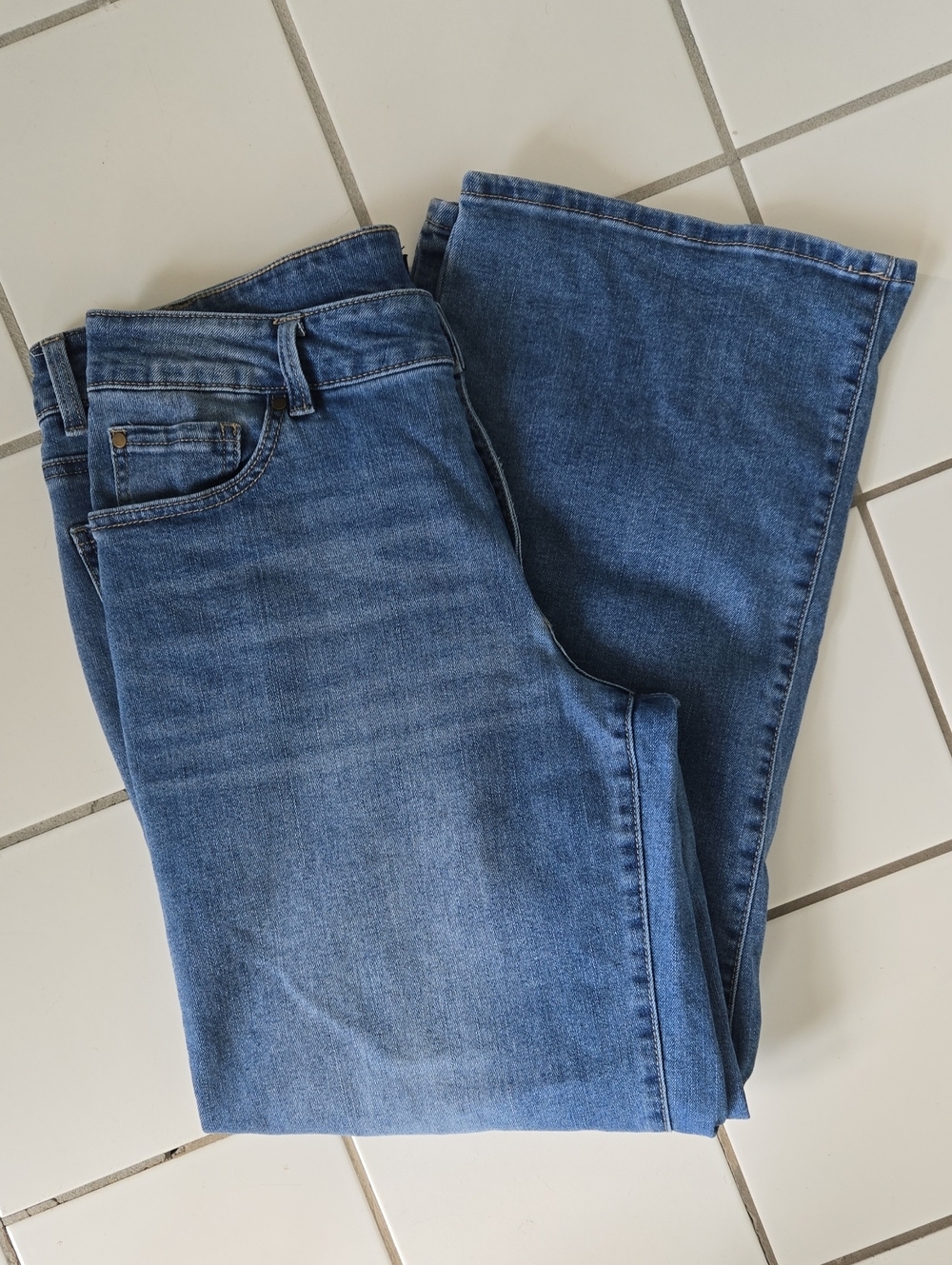 Classic High-Rise Wide-Leg Women’s Jeans - Medium Blue 12